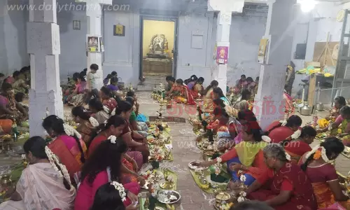 பிரியாவிடங்கேஸ்வரர் கோவிலில் திருவிளக்கு பூஜை