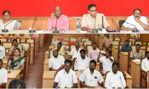 விழுப்புரம் பழைய பஸ் நிலையத்தில் அரசியல் கட்சியினர், பொதுநல அமைப்பினர் நிகழ்ச்சிகள் நடத்த தடை