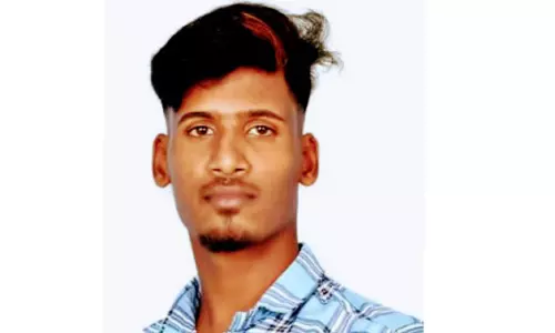 மோட்டார்சைக்கிள் விபத்தில் கல்லூரி மாணவர் சாவு