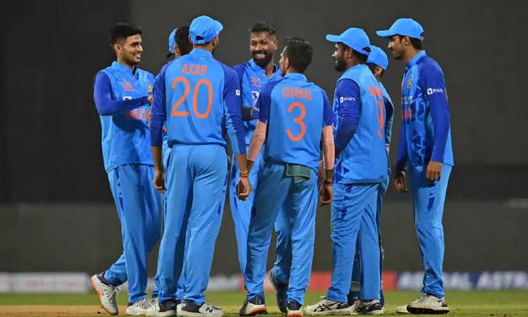 உலகக்கோப்பை தொடருக்கான இந்திய அணியில் பேக் அப் விக்கெட் கீப்பர் தேவை இல்லை - இந்திய முன்னாள் வீரர்