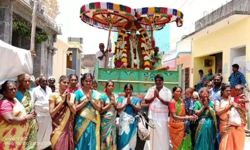 ஆதிகேசவ பெருமாள் திருவீதி உலா