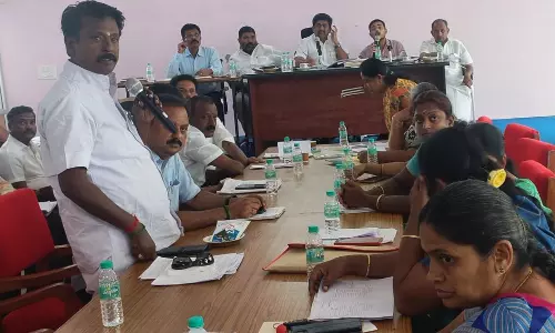 அனைத்து சாலைப்பணிகளையும் நிறைவு செய்ய வேண்டும்