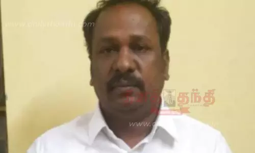 கோர்ட்டில் அ.தி.மு.க. கவுன்சிலர் சரண்