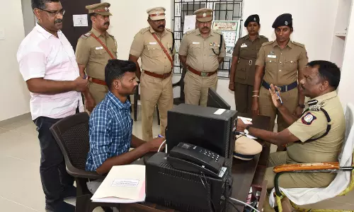 வன்முறை வழக்குகளில் விரைந்து தண்டனை பெற்றுத்தர வேண்டும்