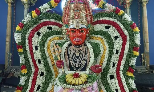 பூரம் நட்சத்திரத்தையொட்டி சிறப்பு வழிபாடு