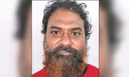 ரவுடி ஆற்காடு சுரேஷ் படுகொலை - காரில் வந்த கும்பல் வெறியாட்டம்