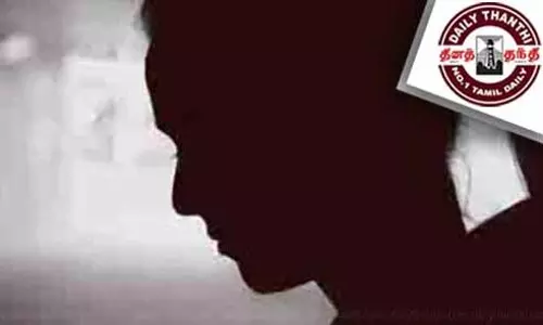 கணவரை குளியலறையில் வைத்து பூட்டிவிட்டு கள்ளக்காதலனுடன் ஓடிய புதுப்பெண்