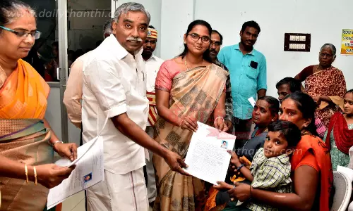 மாற்றுத்திறனாளிகளுக்கு நலத்திட்ட உதவிகள் மாற்றுத்திறனாளிகளுக்கு நலத்திட்ட உதவிகள்