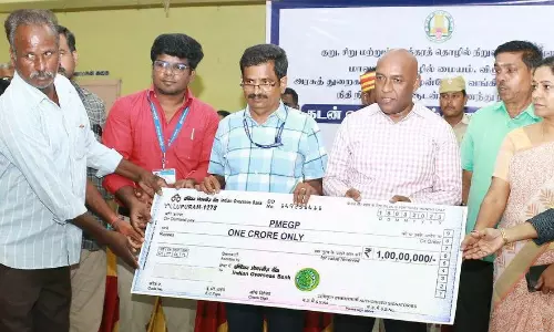 வங்கி கடன் திட்டங்களை முறையாக பயன்படுத்த வேண்டும்