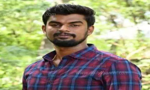 மோட்டார் சைக்கிள் மீது லாரி மோதி வாலிபர் பலி