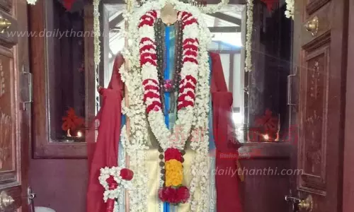 அய்யா வைகுண்டர் கோவிலில் சிறப்பு வழிபாடு