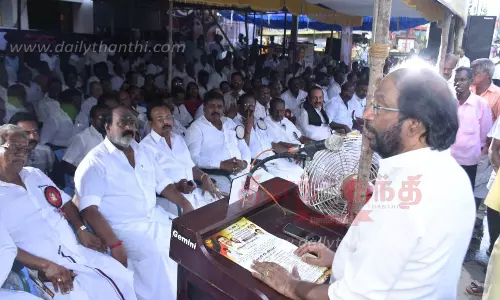 நீட் தேர்வால் ஏழை மாணவர்களுக்கு மருத்துவப்படிப்பு எட்டாக்கனியாகி விட்டது- திருச்சி சிவா எம்.பி.