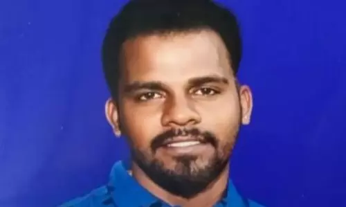 கடலில் மூழ்கி வாலிபர் சாவு