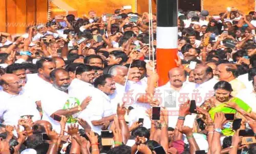 51 அடி உயர கம்பத்தில் அ.தி.மு.க. கொடியேற்றிய எடப்பாடி பழனிசாமி