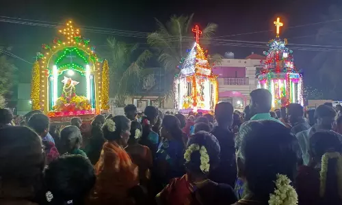 புனித சுவக்கீன் அன்னாள் ஆலய சப்பரபவனி புனித சுவக்கீன் அன்னாள் ஆலய சப்பரபவனி