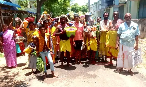 நல்லமுத்து மாரியம்மன் கோவிலில் பூச்சொரிதல் விழா நல்லமுத்து மாரியம்மன் கோவிலில் பூச்சொரிதல் விழா