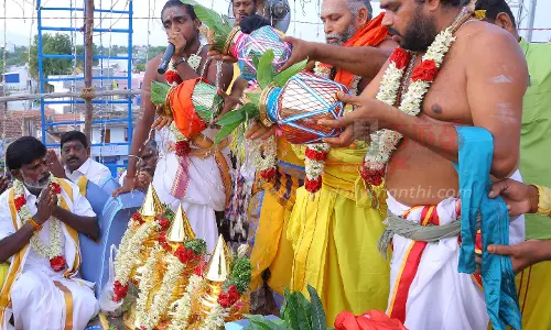 சங்ககிரி வி.என்.பாளையம்சக்தி மாரியம்மன் கோவில் கும்பாபிஷேகம்ஆயிரக்கணக்கான பக்தர்கள் தரிசனம்