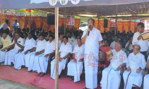 நீட் தேர்வை கண்டித்து தி.மு.க.வினர் உண்ணாவிரதம்