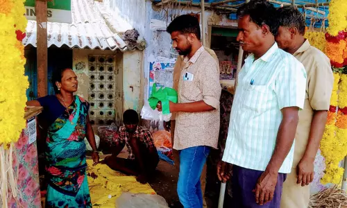 தடைசெய்யப்பட்ட பிளாஸ்டிக் பைகள் பறிமுதல்