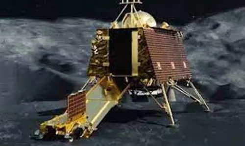 நிலவில் விக்ரம் லேண்டர் தரையிறங்குவதை காண பெங்களூருவில் சிறப்பு ஏற்பாடு