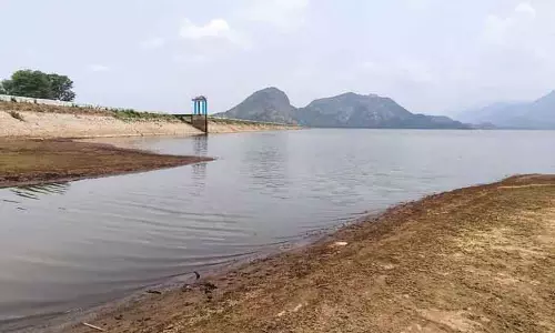 அணைகளின் நீர்மட்டம் சரிவு