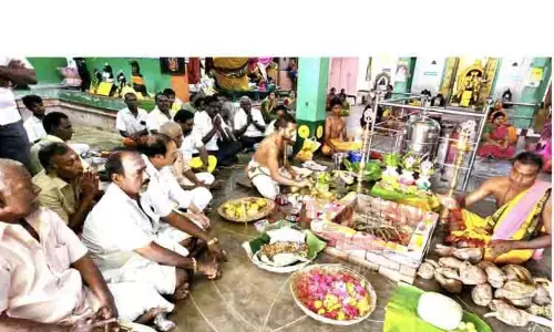 படைப்பத்து மாரியம்மன் கோவிலில் திருப்பணிகள் தொடக்கம் படைப்பத்து மாரியம்மன் கோவிலில் திருப்பணிகள் தொடக்கம்