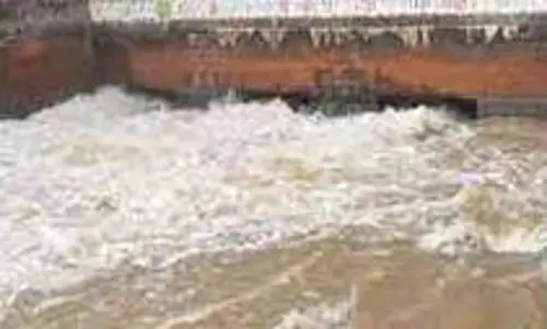 கீழ்பவானி வாய்க்காலில் தண்ணீர் திறப்பு வினாடிக்கு 1,350 கன அடியாக அதிகரிப்பு