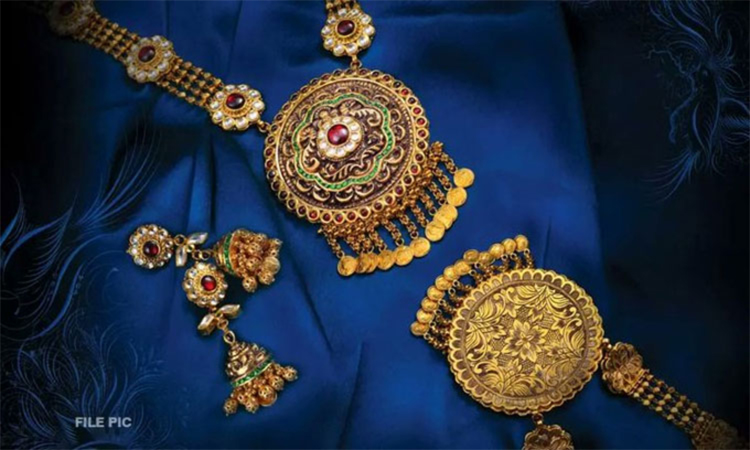 தங்கம் விலை சவரனுக்கு ரூ.40 உயர்வு..!