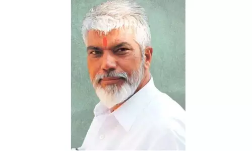 விலை அதிகம் என்று கருதினால் 4 மாதங்கள் வெங்காயம் சாப்பிட வேண்டாம்; மந்திரி ததா புசே சர்ச்சை கருத்து விலை அதிகம் என்று கருதினால் 4 மாதங்கள் வெங்காயம் சாப்பிட வேண்டாம்; மந்திரி ததா புசே சர்ச்சை கருத்து