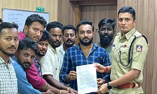 பத்ராவதியில்மகாத்மா காந்தி சிலை உடைப்பு