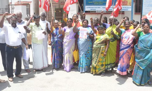 திண்டுக்கல், பழனி, தொப்பம்பட்டியில் விவசாய தொழிலாளர்கள் ஆர்ப்பாட்டம்