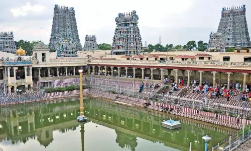 பிட்டுக்கு மண்சுமந்த லீலை:பாண்டிய மன்னனாக முருகப்பெருமான் மீனாட்சி பட்டணத்திற்கு புறப்பாடு- 26-ந் தேதி நடக்கிறது