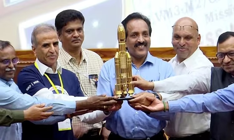 சந்திரயான்-3 திட்டத்தை இயக்கும் இந்திய விஞ்ஞானிகள் யார் யார் தெரியுமா...?