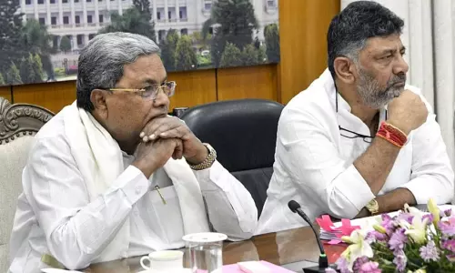 காவிரி நீர் வழக்கில் சட்ட போராட்டம் - முதல்-மந்திரி சித்தராமையா பேட்டி காவிரி நீர் வழக்கில் சட்ட போராட்டம் - முதல்-மந்திரி சித்தராமையா பேட்டி