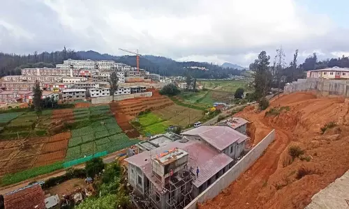 நீலகிரி அரசு மருத்துவக் கல்லூரியில் ரூ.30 கோடியில் உயர்மட்ட பாலம் அமைக்க திட்டம்-பொதுப்பணித்துறை அதிகாரி தகவல் நீலகிரி அரசு மருத்துவக் கல்லூரியில் ரூ.30 கோடியில் உயர்மட்ட பாலம் அமைக்க திட்டம்-பொதுப்பணித்துறை அதிகாரி தகவல்