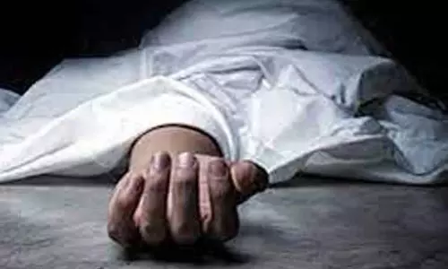 களியக்காவிளையில் தொழிலாளி மயங்கி விழுந்து சாவு களியக்காவிளையில் தொழிலாளி மயங்கி விழுந்து சாவு