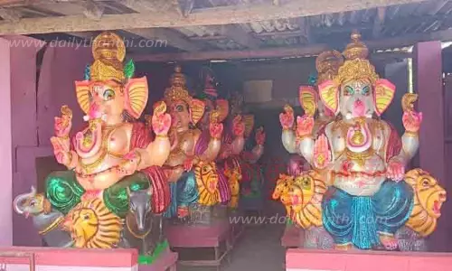 ஆந்திராவில் இருந்து ராமநாதபுரத்திற்கு கொண்டுவரப்பட்ட விநாயகர் சிலைகள் ஆந்திராவில் இருந்து ராமநாதபுரத்திற்கு கொண்டுவரப்பட்ட விநாயகர் சிலைகள்