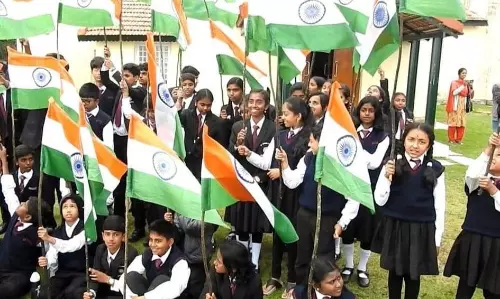 கொடைக்கானல் வானியல் ஆய்வகத்தில் கேக் வெட்டி கொண்டாட்டம்