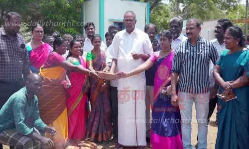 ரூ.3¾ கோடியில் பல்வேறு வளர்ச்சி திட்டப்பணிகள்; சபாநாயகர் அப்பாவு தொடங்கி வைத்தார்