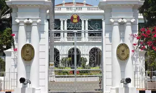 தி.மு.க. எம்.பி. தயாநிதி மாறன் தெரிவித்த குற்றச்சாட்டு ஆதாரமற்றது - கவர்னர் மாளிகை விளக்கம்