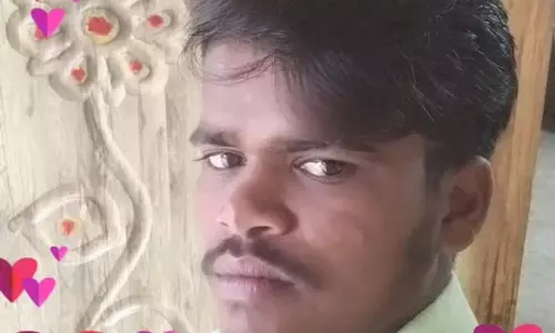 டிரான்ஸ்பார்மரில் பழுதை சரிசெய்த போது மின்சாரம் தாக்கி தொழிலாளி பலி டிரான்ஸ்பார்மரில் பழுதை சரிசெய்த போது மின்சாரம் தாக்கி தொழிலாளி பலி