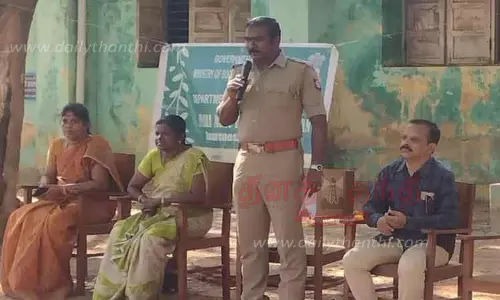 பள்ளி மாணவர்களுக்கு விழிப்புணர்வு முகாம்