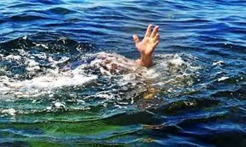 நீச்சல் பழக சென்ற வாலிபர் கிணற்றில் மூழ்கி பலி