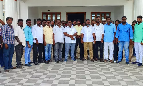 மாணவர்கள் மோதல் குறித்து உரிய விசாரணை நடத்த வேண்டும்