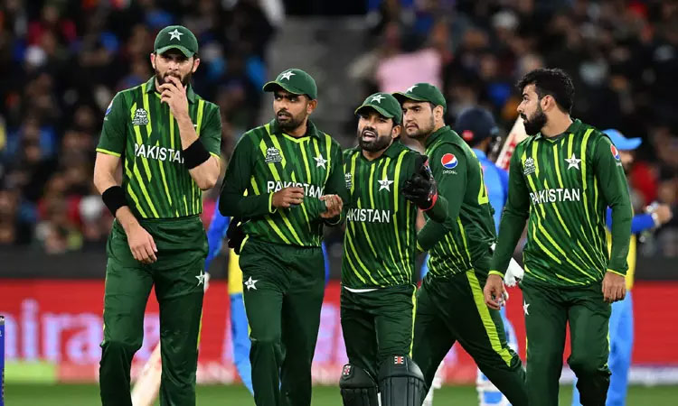 ஆசிய கோப்பை; இந்திய மிடில் ஆர்டர் பலவீனமானது; பாகிஸ்தானுக்கே வெற்றி வாய்ப்பு அதிகம் - பாக்.முன்னாள் வீரர்