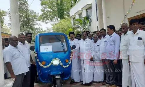 தூய்மை பணிகளுக்கு பேட்டரி வாகனங்கள்