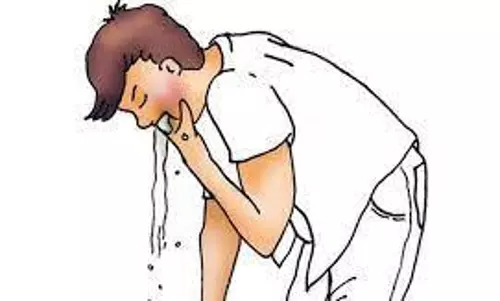 ஆசிரமப்பள்ளியில் உணவு சாப்பிட்ட 30 மாணவர்களுக்கு வாந்தி, மயக்கம்; ஆஸ்பத்திரியில் அனுமதி ஆசிரமப்பள்ளியில் உணவு சாப்பிட்ட 30 மாணவர்களுக்கு வாந்தி, மயக்கம்; ஆஸ்பத்திரியில் அனுமதி