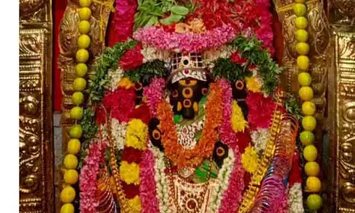 அம்மன் கோவில்களில் சிறப்பு பூஜை