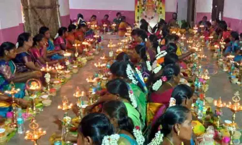 திருவிளக்கு பூஜை