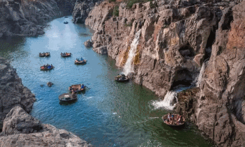 ஒகேனக்கலில் தொடர்ந்து  11வது நாளாக பரிசல் இயக்க தடை